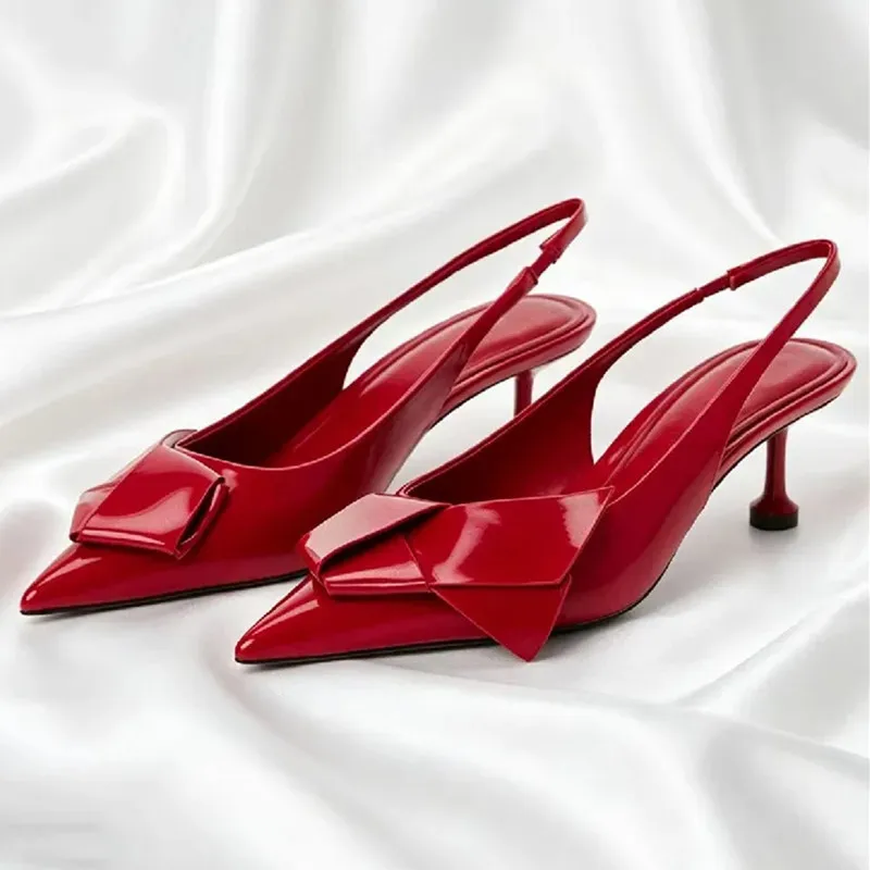 High Quality Patent Leather Women Pumps Sexy Pointed Toe Bow Detail High Heels for Ladies Luxury Designer Bridal Wedding Shoes
High Quality Patent Leather Women Pumps Sexy Pointed Toe Bow Detail High Heels for Ladies Luxury Designer Bridal Wedding Shoes