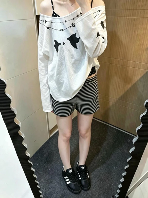 Summer Lightweight Loose Printed Long Sleeve Sun Protection Cover up Top Casual Style Bird Floral Pattern Breathable T-Shirt
Summer Lightweight Loose Printed Long Sleeve Sun Protection Cover up Top Casual Style Bird Floral Pattern Breathable T-Shirt