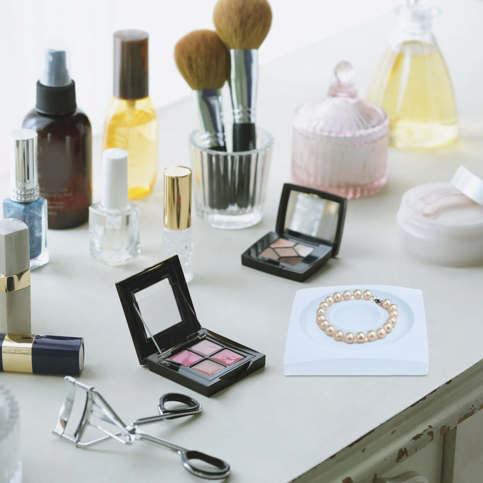 Props for Displaying Jewelry Bracelet Storage Decorative Trays Beaded Plaster Jewellery
Props for Displaying Jewelry Bracelet Storage Decorative Trays Beaded Plaster Jewellery