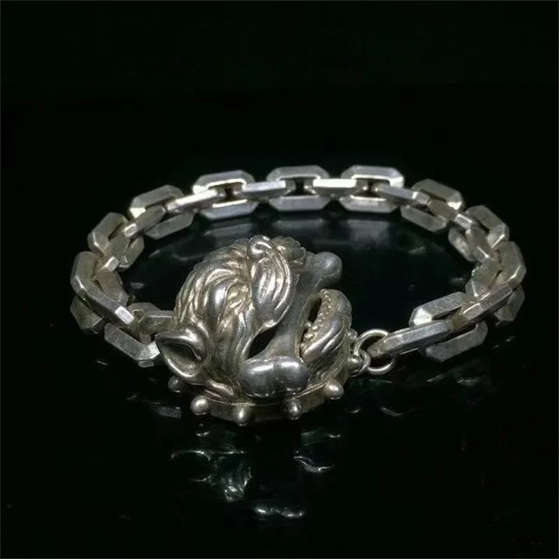 Jia Le/ Hand-made/ Old Tibetan Silver High Quality Zodiac Dog Head Chain Bracelet Men and Women Accessories Luxury Lucky Gift
Jia Le/ Hand-made/ Old Tibetan Silver High Quality Zodiac Dog Head Chain Bracelet Men and Women Accessories Luxury Lucky Gift