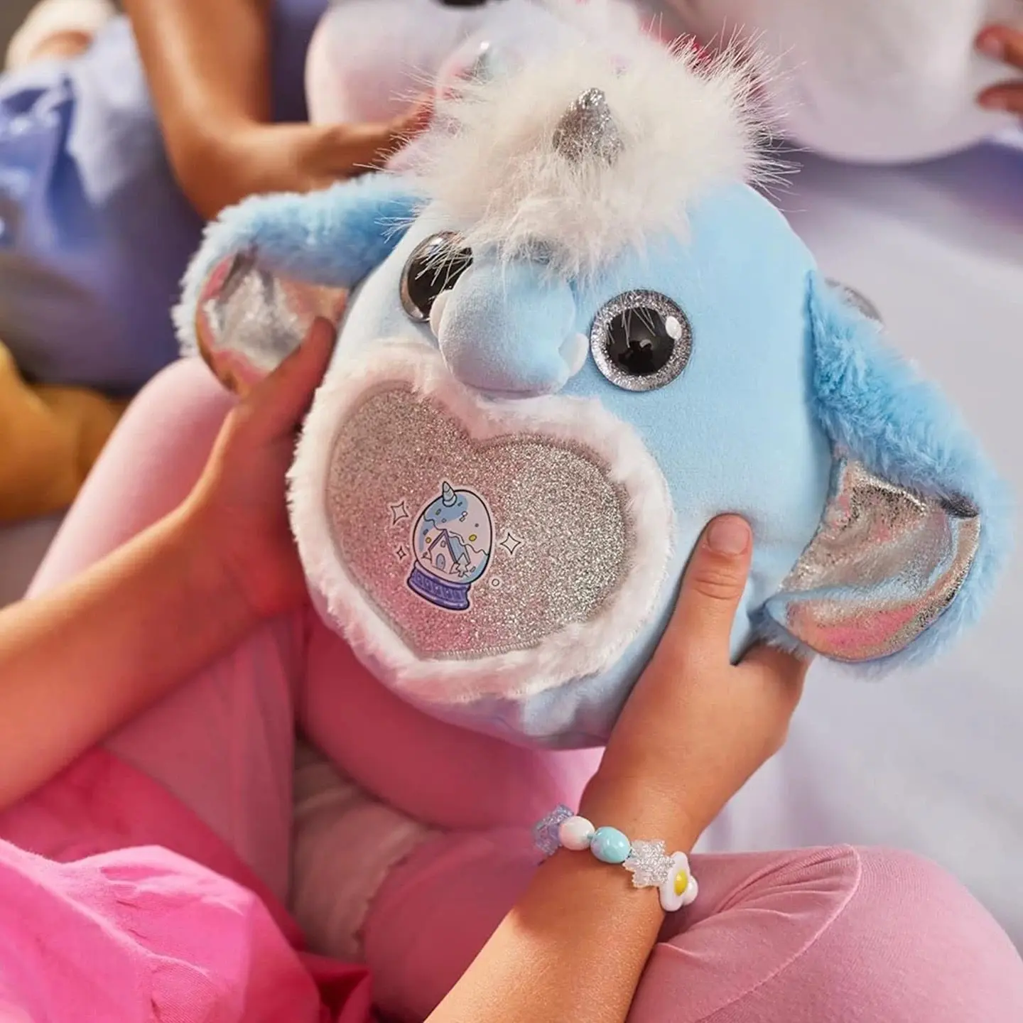 Горячее оригинальное Zuru Cloud Wave Unicorn Magic Egg Fantasy Snowball Team Acg Товары Игрушечная фигурка Kawai Dols Девушки Мальчики Подарок Аниме Кукла
Горячее оригинальное Zuru Cloud Wave Unicorn Magic Egg Fantasy Snowball Team Acg Товары Игрушечная фигурка Kawai Dols Девушки Мальчики Подарок Аниме Кукла