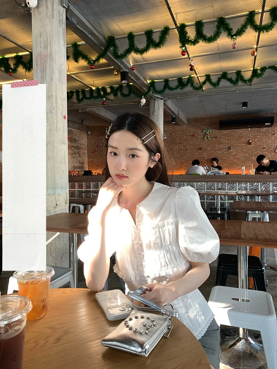 Женская блузка Sinbounboun с плиссированными оборками и коротким рукавом, из смесового хлопка и полиэстера, приятная к коже, дышащая
Женская блузка Sinbounboun с плиссированными оборками и коротким рукавом, из смесового хлопка и полиэстера, приятная к коже, дышащая