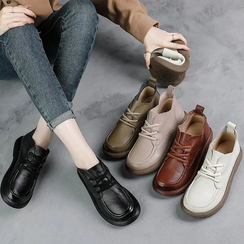 Thick Bottomed Leather Boots Women's Fashion Boots Winter Waterproof Tassel Low Top round Toe Rubber Outsole Simple Style
Thick Bottomed Leather Boots Women's Fashion Boots Winter Waterproof Tassel Low Top round Toe Rubber Outsole Simple Style