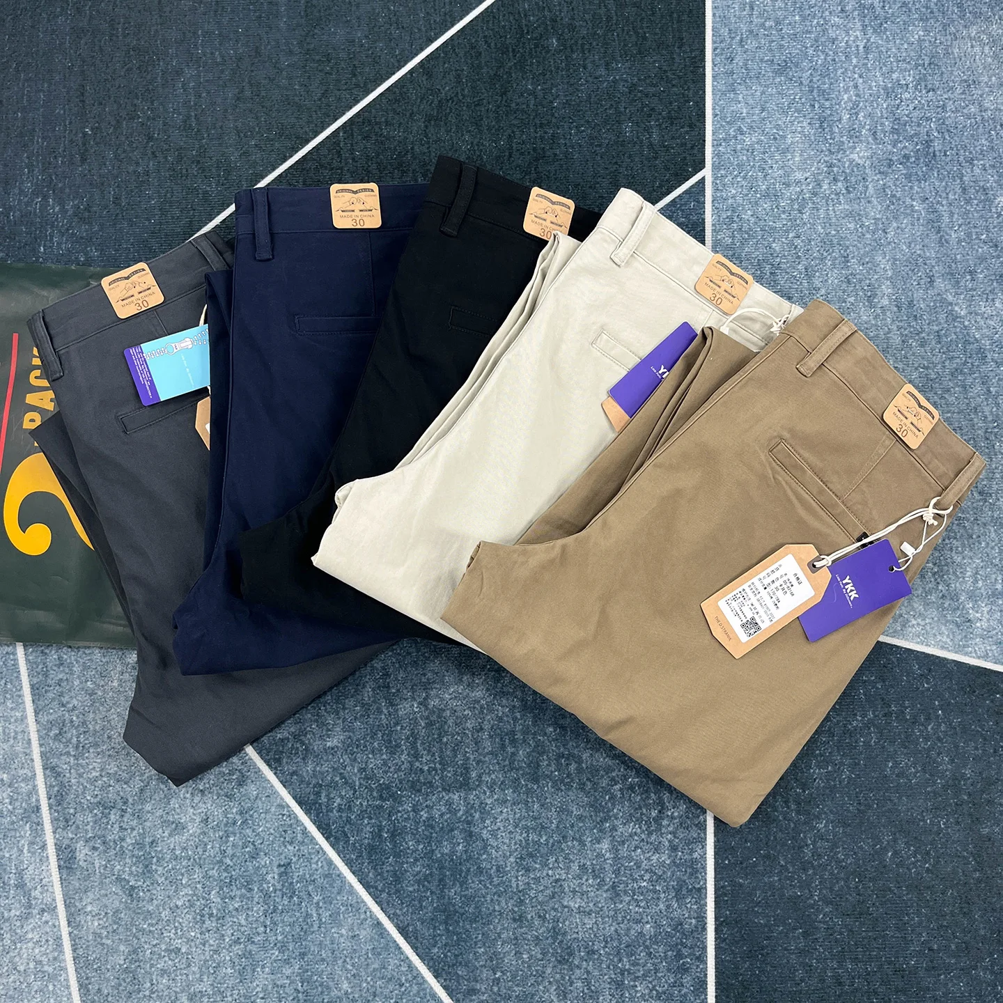 High-end casual pants men's autumn American retro straight solid color work pants
High-end casual pants men's autumn American retro straight solid color work pants
