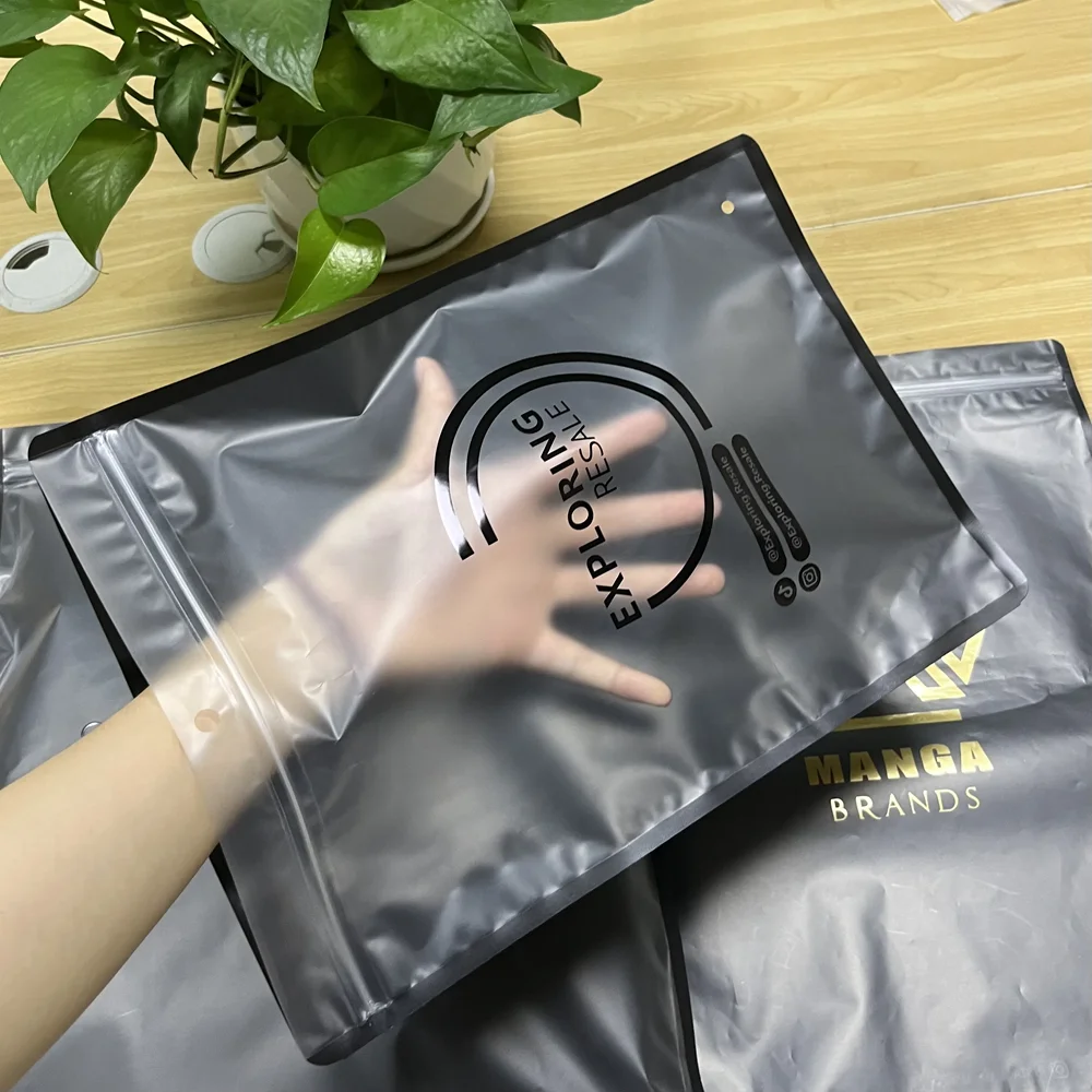 5000pcs/Lot Wholesale Custom Logo Printed Black Clothes T-Shirt Plastic Packing Resealable Glossy Frosted Seal Ziplock Bags
5000pcs/Lot Wholesale Custom Logo Printed Black Clothes T-Shirt Plastic Packing Resealable Glossy Frosted Seal Ziplock Bags