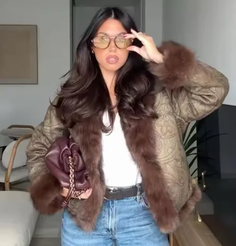Olive Green Floral Jacquard Embroidery Coat Cropped Faux Fur Lapel Cuff Trim Open Front Warm Vintage Winter Elegant Outerwear
Olive Green Floral Jacquard Embroidery Coat Cropped Faux Fur Lapel Cuff Trim Open Front Warm Vintage Winter Elegant Outerwear