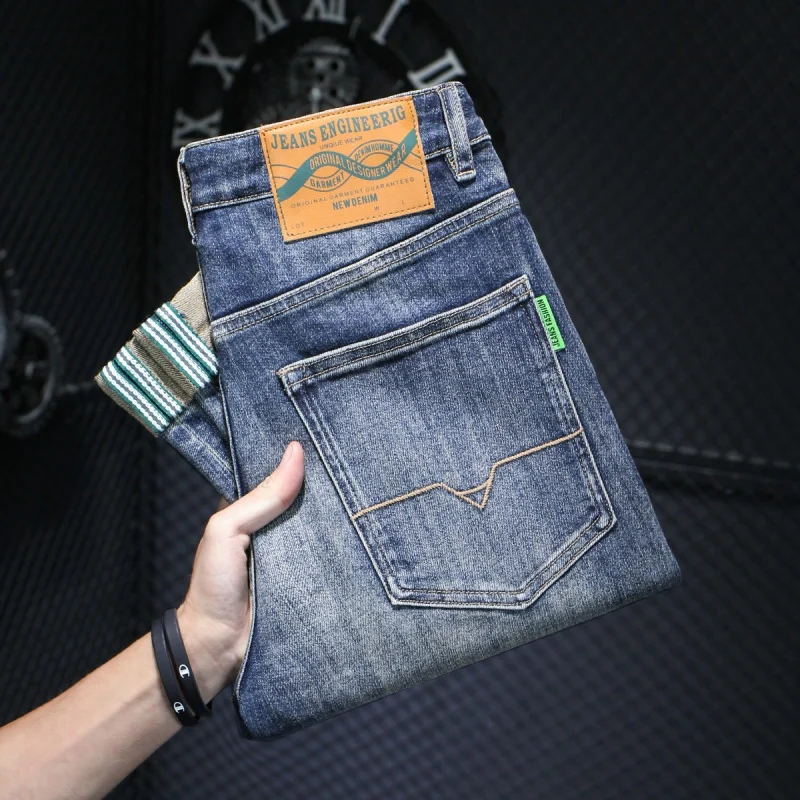 2024 New Retro Washed Jeans Men's Fashionable Embroidered High-End Versatile Handsome Slim Casual Large Size Long Pants
2024 New Retro Washed Jeans Men's Fashionable Embroidered High-End Versatile Handsome Slim Casual Large Size Long Pants