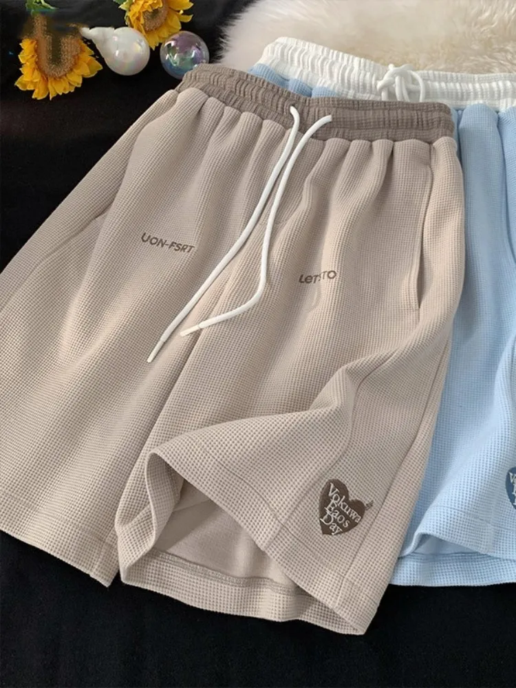 Повседневные спортивные брюки для мужчин, летние, с вышивкой, в стиле ретро, американские, спортивные, для активного отдыха, удобные, дышащие
Повседневные спортивные брюки для мужчин, летние, с вышивкой, в стиле ретро, американские, спортивные, для активного отдыха, удобные, дышащие