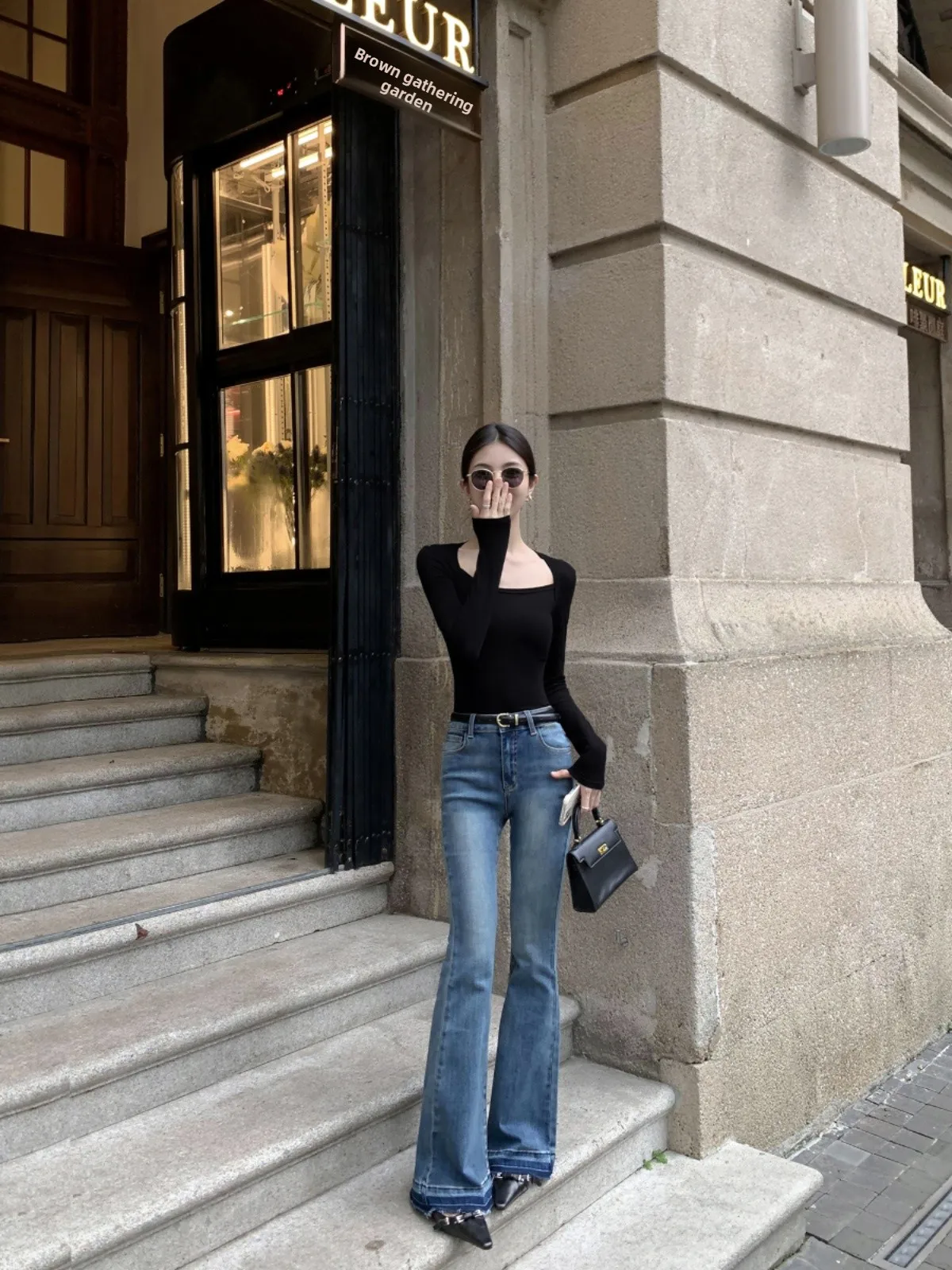 Синие джинсы-колокольчики с высокой талией, женские облегающие длинные брюки Cleanfit Sle Mulvan, брендовая хлопковая ткань, осенний сезон
Синие джинсы-колокольчики с высокой талией, женские облегающие длинные брюки Cleanfit Sle Mulvan, брендовая хлопковая ткань, осенний сезон