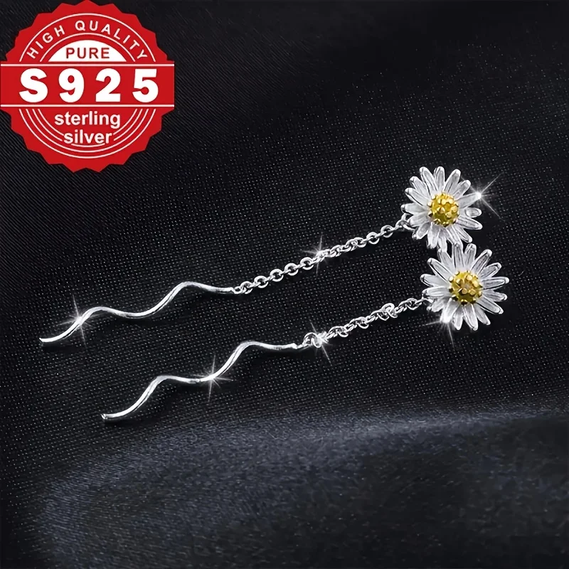 1 pair of 925 sterling silver ladies earrings, lovely yellow daisies with wavy long tassels, stylish and elegant, perfect for everyday wear and parties - ideal gift for anniversaries and Valentine's Day, hypoallergenic
1 pair of 925 sterling silver ladies earrings, lovely yellow daisies with wavy long tassels, stylish and elegant, perfect for everyday wear and parties - ideal gift for anniversaries and Valentine's Day, hypoallergenic