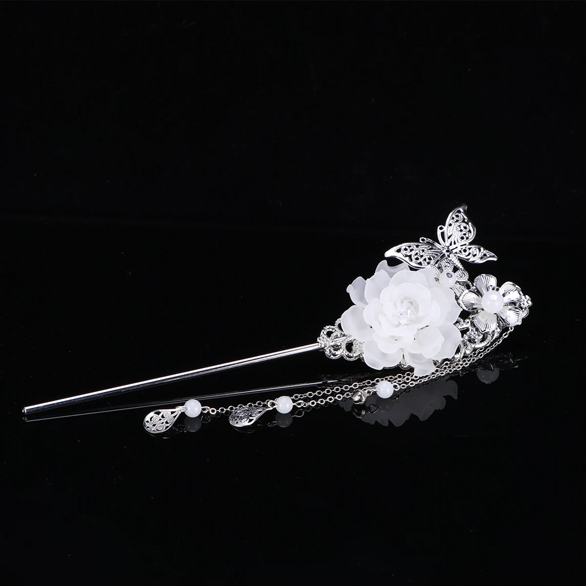 Retro Tassel Hairpin Handmade Alloy Wedding Bridal Hair Accessories Decorative Clip For Party Prom Evening White
Retro Tassel Hairpin Handmade Alloy Wedding Bridal Hair Accessories Decorative Clip For Party Prom Evening White