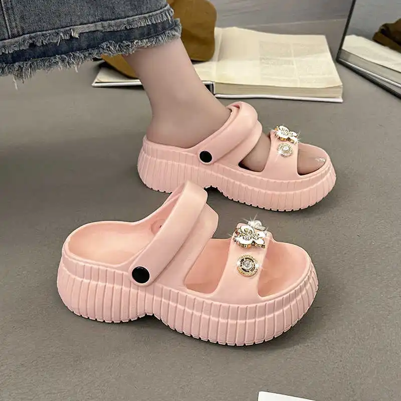 Суперлегкие летние женские тапочки с открытой спиной, обувь для мамы, сандалии на плоской подошве, женские кроссовки, спортивные кроссовки для бега
Суперлегкие летние женские тапочки с открытой спиной, обувь для мамы, сандалии на плоской подошве, женские кроссовки, спортивные кроссовки для бега