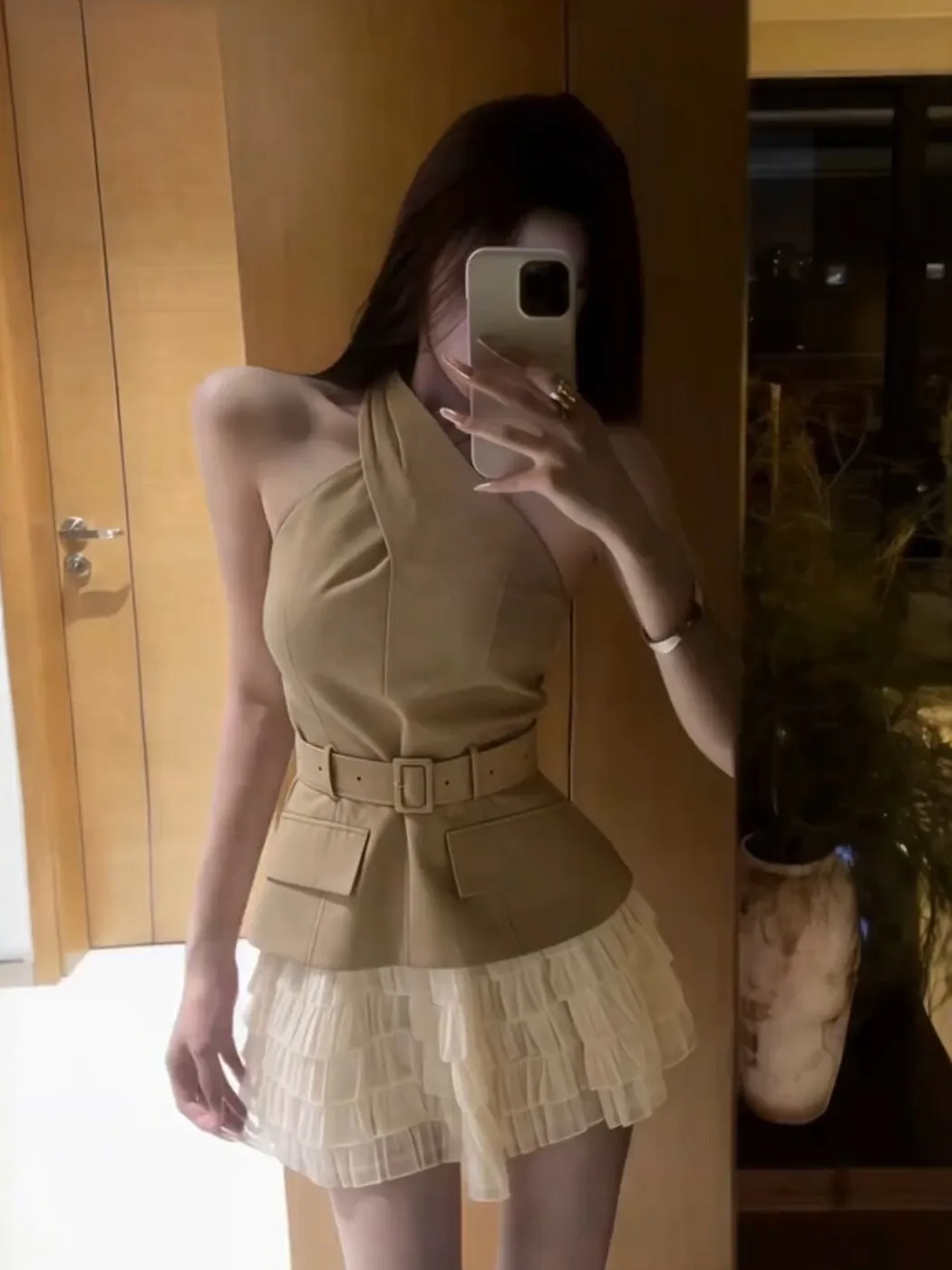 Summer Slimming Cross-Neck Backless Sleeveless Top And Half-Body Pleated Skirt Two-Piece Set Women's Fashion Chic Ensemble
Summer Slimming Cross-Neck Backless Sleeveless Top And Half-Body Pleated Skirt Two-Piece Set Women's Fashion Chic Ensemble