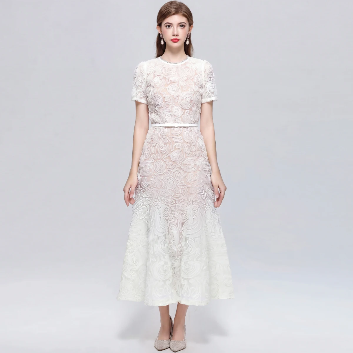 Women Dress French Style Elegant Lace 3D Floral Applique Round Neck Midi Dress Sweet Short Sleeve Cocktail Party Dress with Belt
Women Dress French Style Elegant Lace 3D Floral Applique Round Neck Midi Dress Sweet Short Sleeve Cocktail Party Dress with Belt