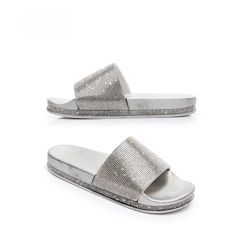 2024 Diamond Slippers Fashion Casual Single Strap Autumn Winter Outdoor Wear Women's Water Diamond Clogs Comfortable PVC Sole
2024 Diamond Slippers Fashion Casual Single Strap Autumn Winter Outdoor Wear Women's Water Diamond Clogs Comfortable PVC Sole