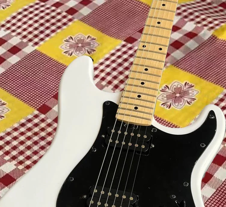 Electric guitar, made of factory customized maple and peach wood, available in multiple colors, free shipping in stock F48
Electric guitar, made of factory customized maple and peach wood, available in multiple colors, free shipping in stock F48