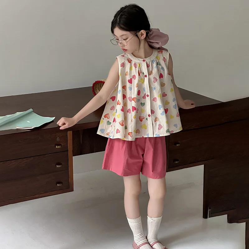5-16Y Girls Summer Sets 2025 New Korean Fashionable Casual Sweetheart Colorful Heart Print Sleeveless Top and Soild Color Shorts
5-16Y Girls Summer Sets 2025 New Korean Fashionable Casual Sweetheart Colorful Heart Print Sleeveless Top and Soild Color Shorts