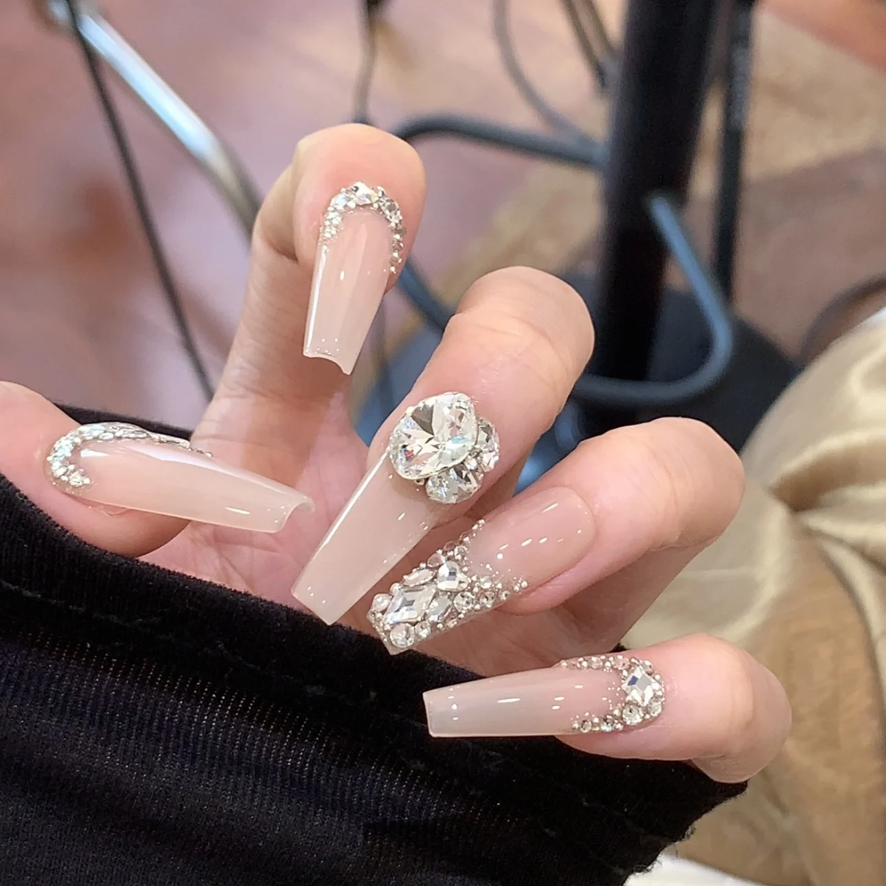 Flash Whitening Skin Nail Bed Color Wearing Nail Customized Nail Piece Removable Manicure
Flash Whitening Skin Nail Bed Color Wearing Nail Customized Nail Piece Removable Manicure