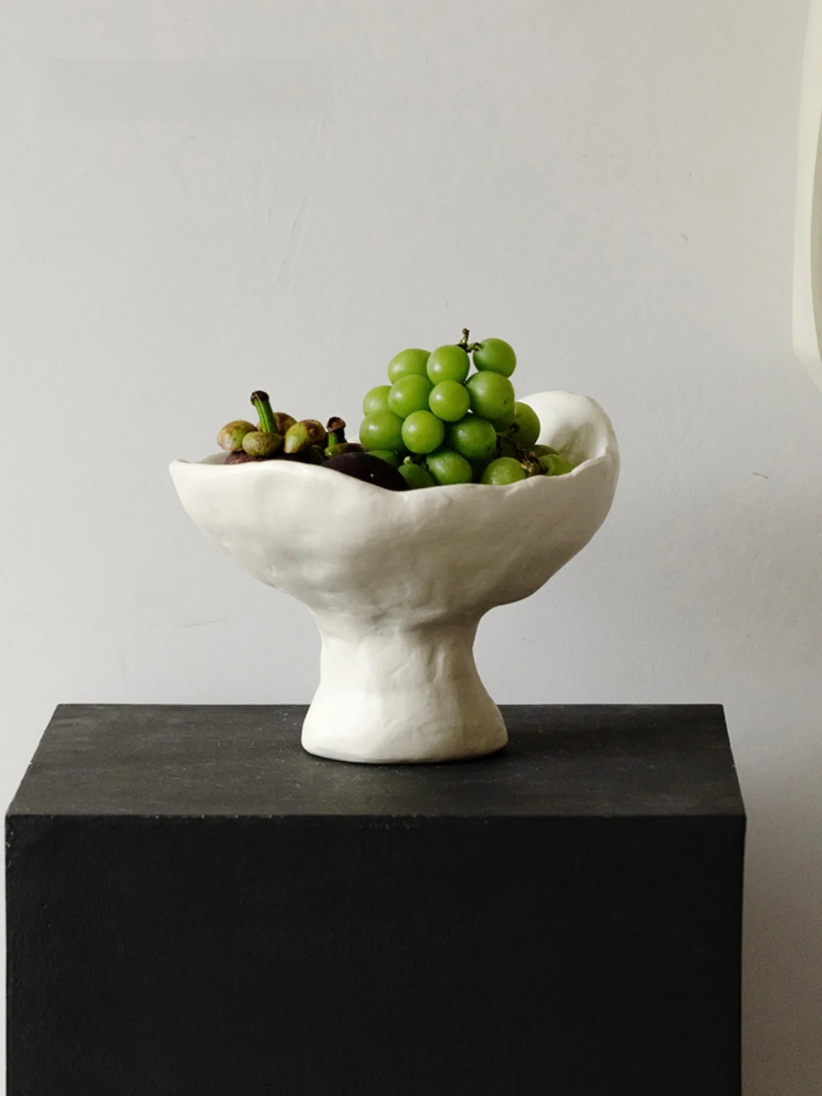 Nordic Style Decorative Tray Fruit Plate Middle Age Snack Storage Jewelry Plate Wabi-Sabi Home Sculpture Entrance Resin Material
Nordic Style Decorative Tray Fruit Plate Middle Age Snack Storage Jewelry Plate Wabi-Sabi Home Sculpture Entrance Resin Material