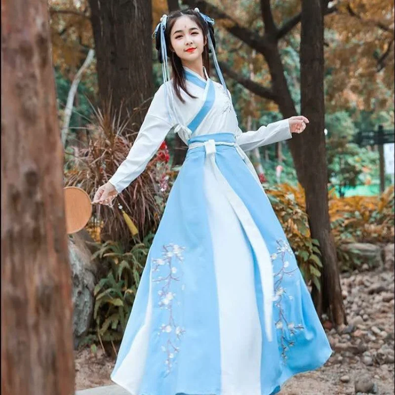 Женское платье Hanfu с вышивкой, с перекрестным воротником, с баской, традиционное китайское платье
Женское платье Hanfu с вышивкой, с перекрестным воротником, с баской, традиционное китайское платье