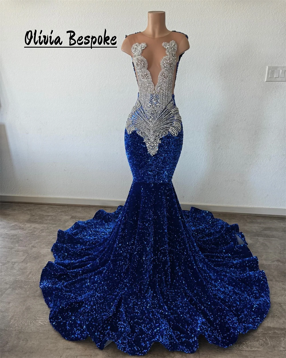 Sparkly Royal Blue Sequin Prom Dress 2025 Black Girls Silvery Crystal Beading Mermaid Cocktail Graduation Party Gowns Customized
Sparkly Royal Blue Sequin Prom Dress 2025 Black Girls Silvery Crystal Beading Mermaid Cocktail Graduation Party Gowns Customized
