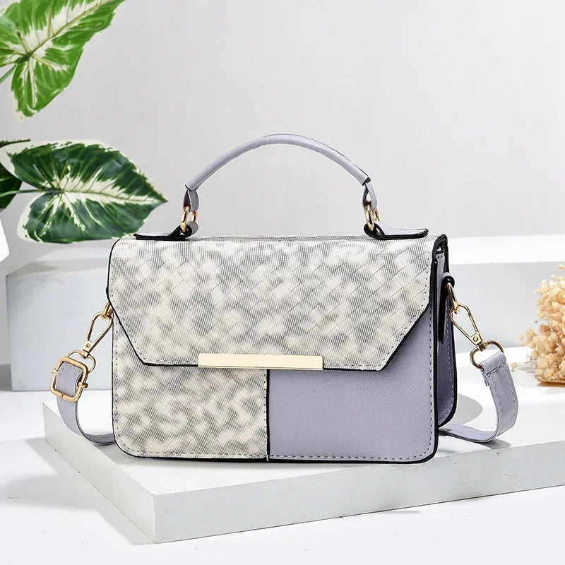 TRAVEASY Brand High Quality Leather Handbag Purse Women's Bag Trend Designer Shoulder Crossbody Sac Lady Messenger Small Tote
TRAVEASY Brand High Quality Leather Handbag Purse Women's Bag Trend Designer Shoulder Crossbody Sac Lady Messenger Small Tote
