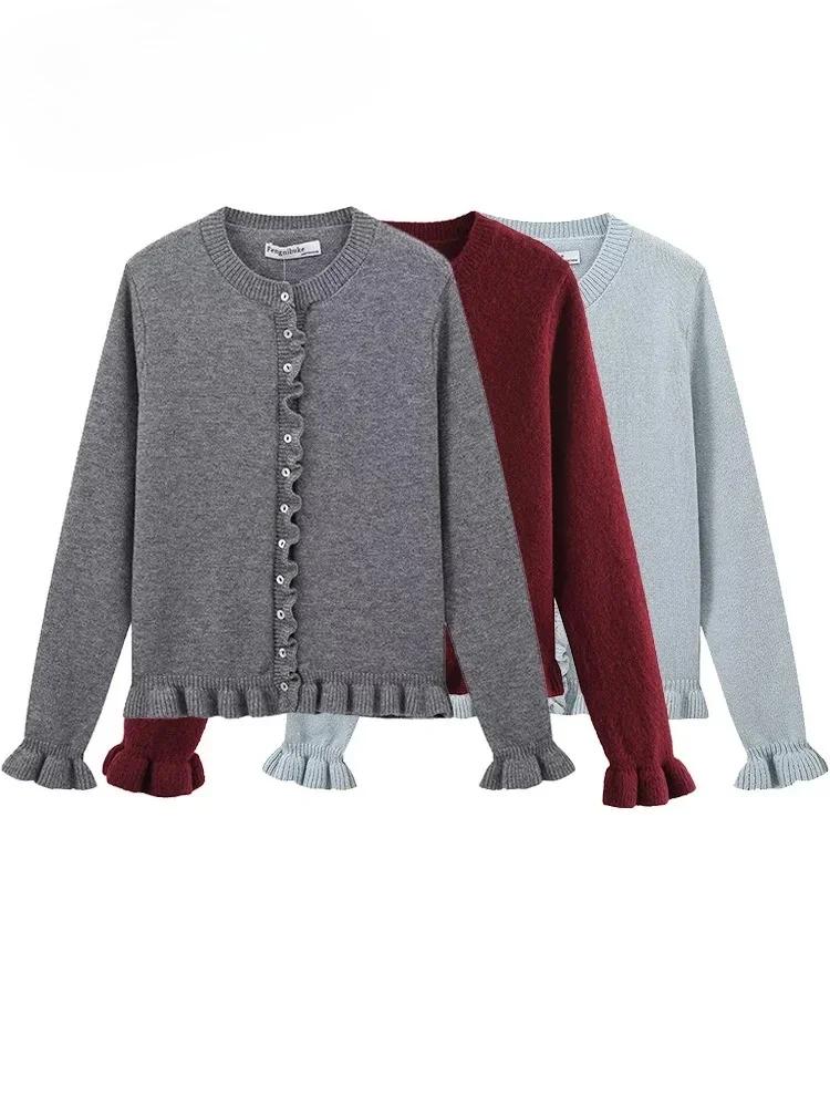 2025 New Women Ruffle Gray Knitted Cardigan Outerwears New Autumn Women Long Sleeve Sweater Elegant Button-Down Cardigan
2025 New Women Ruffle Gray Knitted Cardigan Outerwears New Autumn Women Long Sleeve Sweater Elegant Button-Down Cardigan