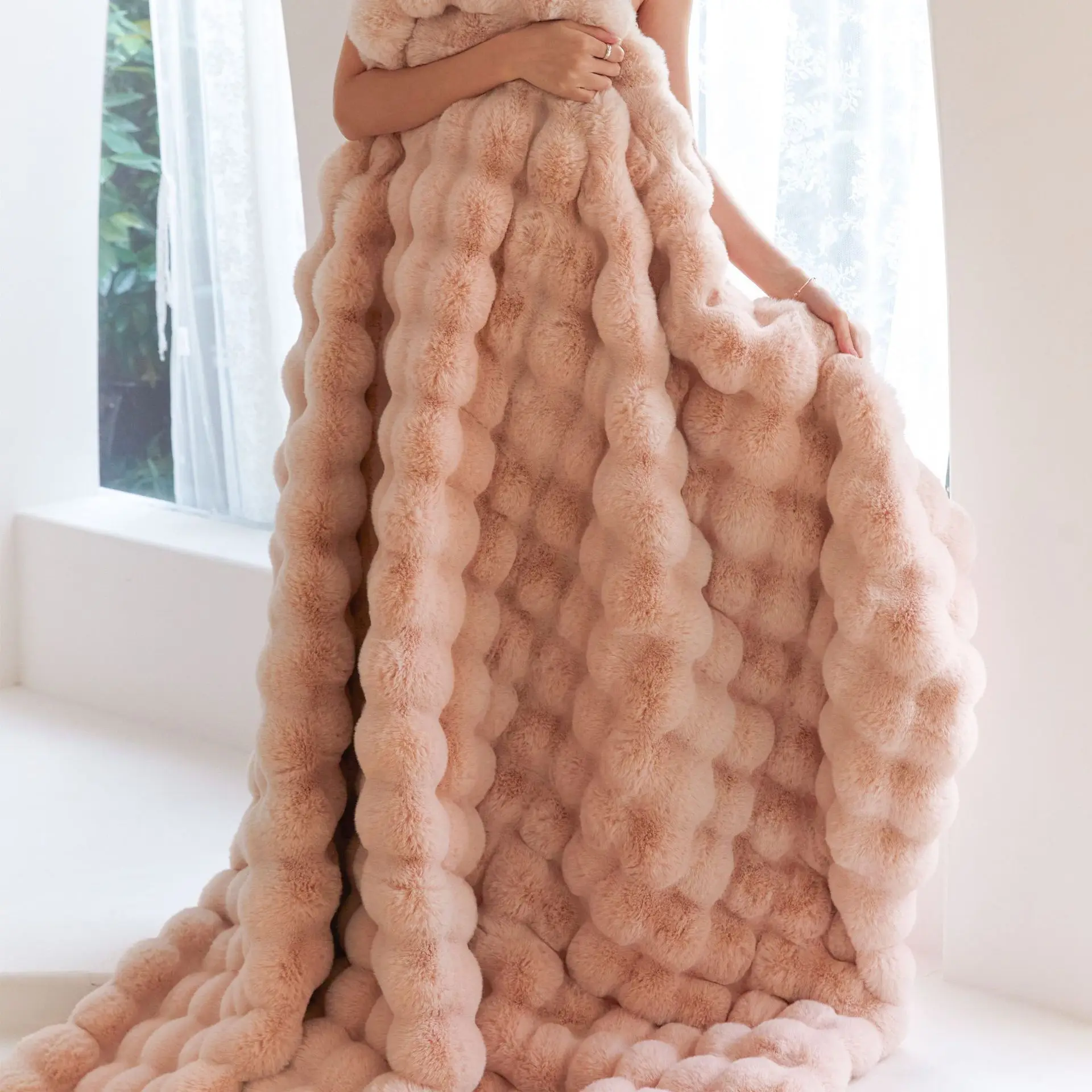 Thickened Warm Bubble Quilted Double Layer Soft Luxury Faux Rabbit Fur Blanket For Living Room Bedroom Sofa Cover116
Thickened Warm Bubble Quilted Double Layer Soft Luxury Faux Rabbit Fur Blanket For Living Room Bedroom Sofa Cover116