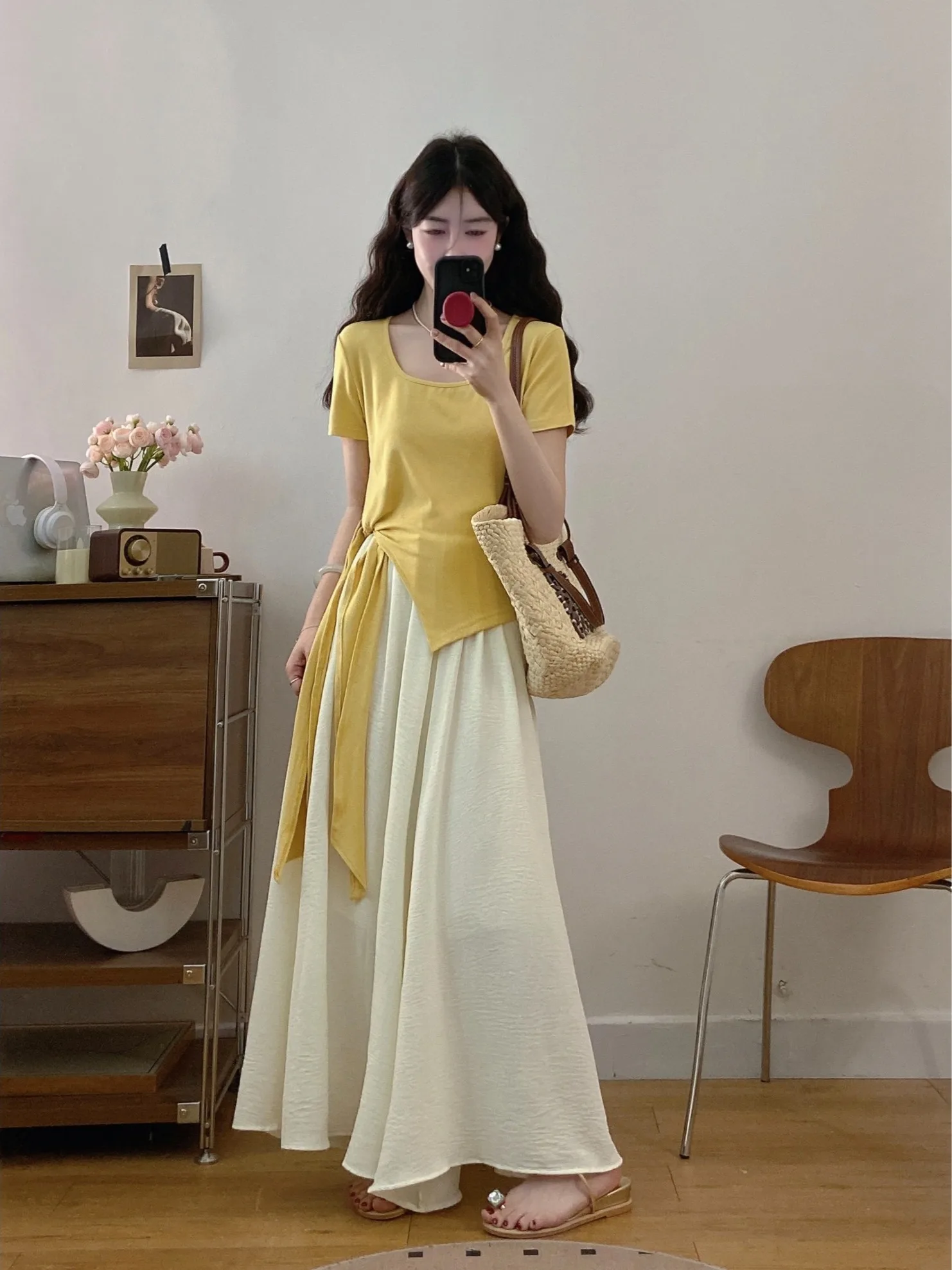 plus Size Women's Summer New High Waist Draped Short Sleeve Top And Skirt Two Piece Set Gentle Wind Irregular Tie Design
plus Size Women's Summer New High Waist Draped Short Sleeve Top And Skirt Two Piece Set Gentle Wind Irregular Tie Design