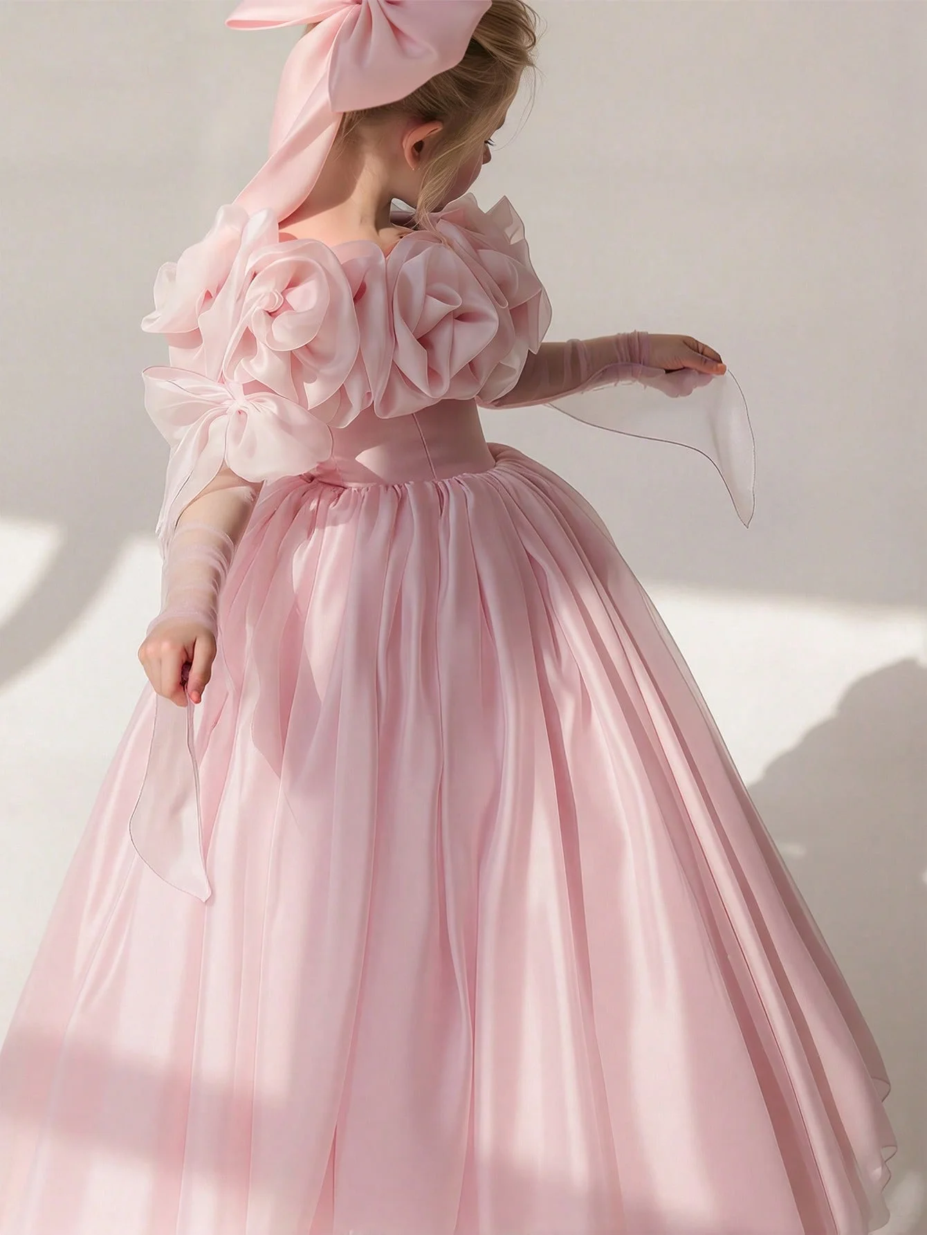 Kids first communion dress 2025 pink satin three-dimensional floral evening dress tulle off-shoulder A-line dress wedding party
Kids first communion dress 2025 pink satin three-dimensional floral evening dress tulle off-shoulder A-line dress wedding party
