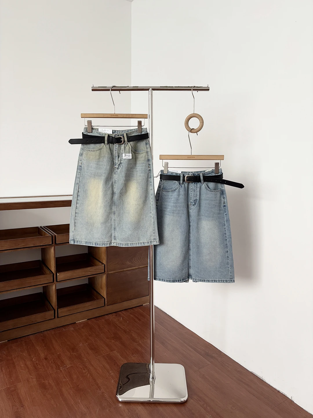 Korean Chic High Waist Denim Skirt Women's Summer 2026 New Retro Style A-Line Skirt with Belt Versatile Polyester Fiber
Korean Chic High Waist Denim Skirt Women's Summer 2026 New Retro Style A-Line Skirt with Belt Versatile Polyester Fiber
