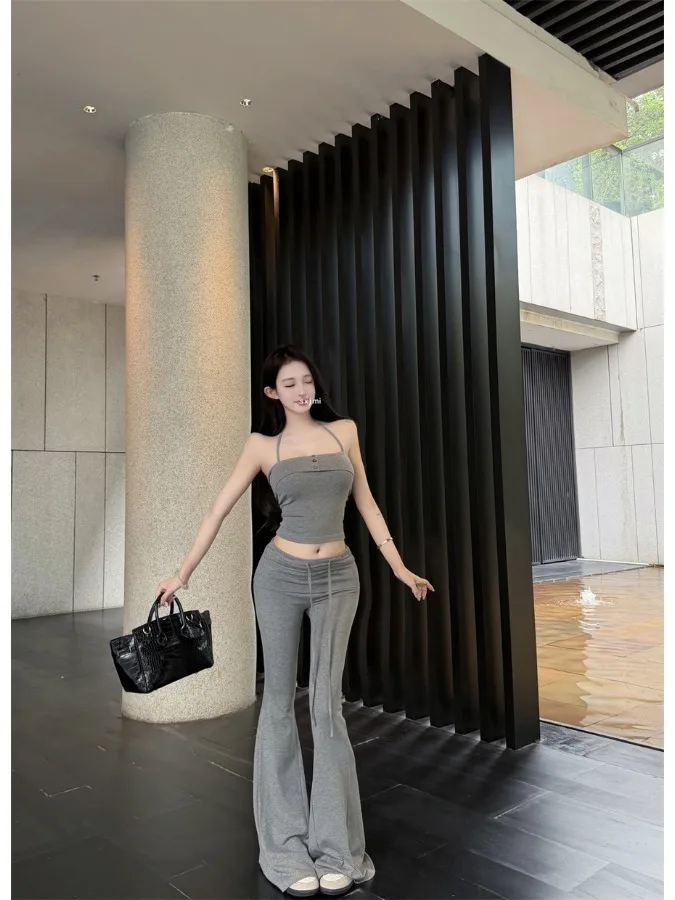 Summer Casual Outfit Women's High Waist Slim Fit Pants And Top Set No Sleeve Neck Hanging Loose Flared Long Pants Two Piece Set
Summer Casual Outfit Women's High Waist Slim Fit Pants And Top Set No Sleeve Neck Hanging Loose Flared Long Pants Two Piece Set
