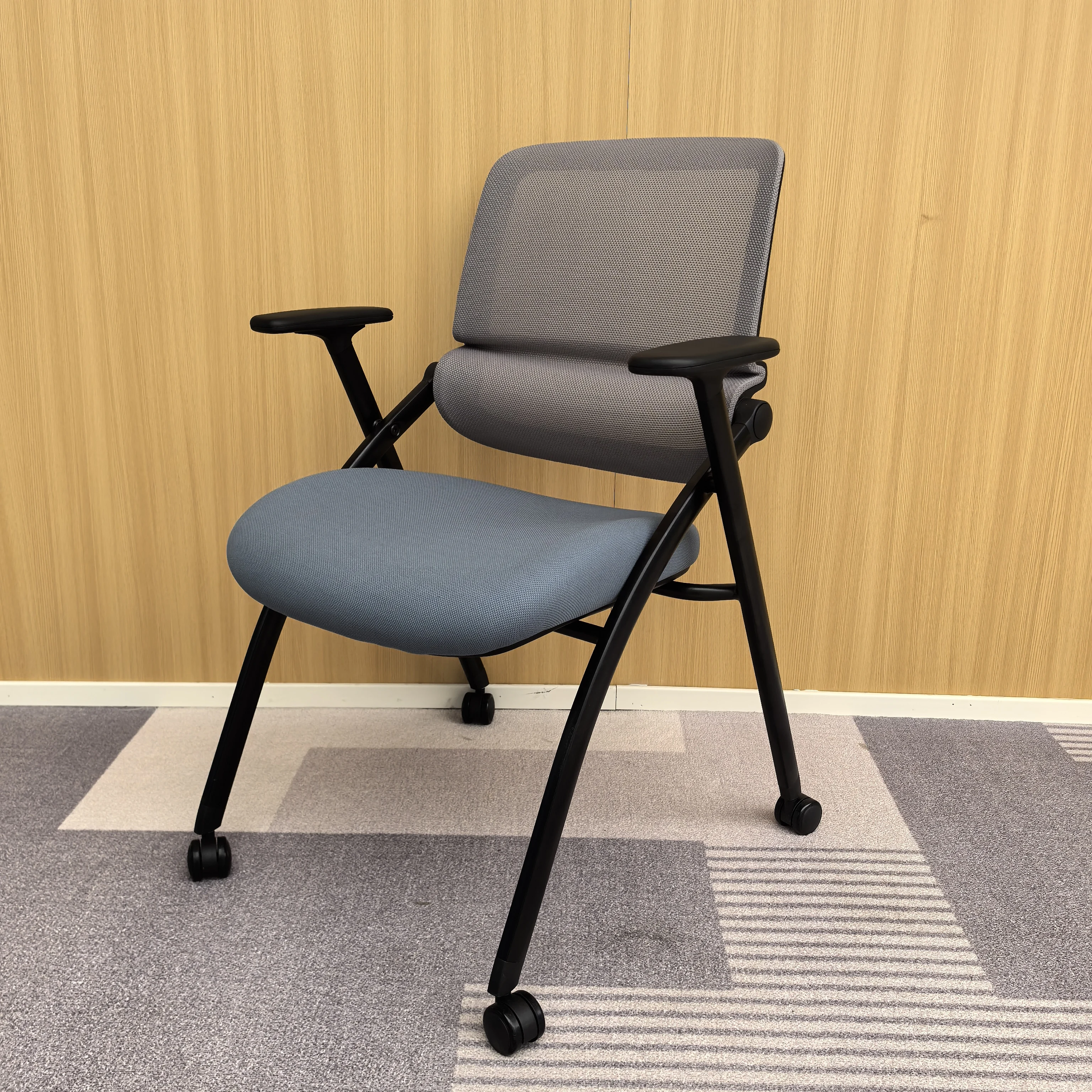 # WGrey Fabric Metal Folding Meeting Office Chair
# WGrey Fabric Metal Folding Meeting Office Chair