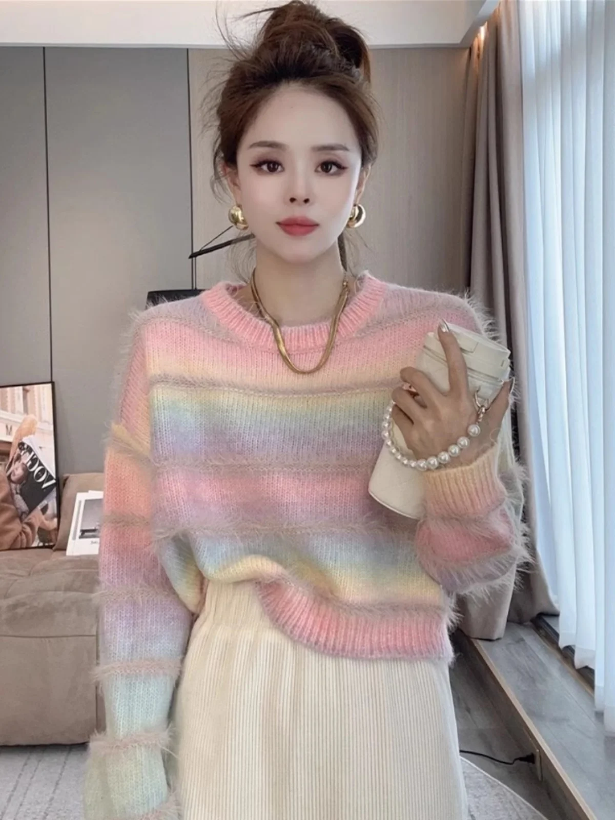 Модный свитер Blo ort цвета радуги для женщин, осень-зима 2023, новый милый круглый пуловер Ne, милый Agel
Модный свитер Blo ort цвета радуги для женщин, осень-зима 2023, новый милый круглый пуловер Ne, милый Agel