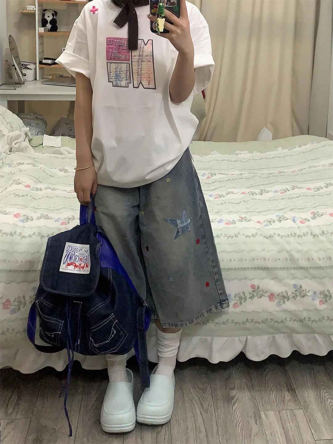 High Waist Loose Fit Star Embroidery Denim Jeans Women's Summer New Style Pear Shape Body Slimming Wide Leg Jeans
High Waist Loose Fit Star Embroidery Denim Jeans Women's Summer New Style Pear Shape Body Slimming Wide Leg Jeans
