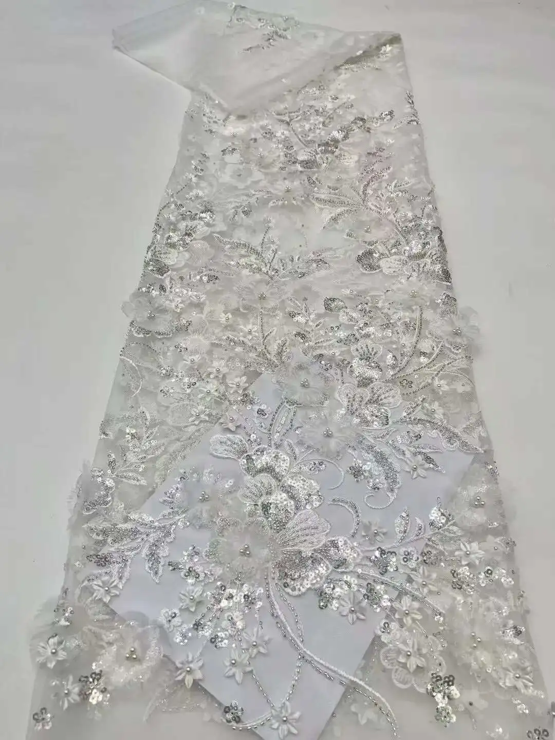 African Lace Fabric 2025 Sequins Beaded Embroidery Groom Nigerian Bridal High Quality French Tulle Lace Fabric For Wedding Party
African Lace Fabric 2025 Sequins Beaded Embroidery Groom Nigerian Bridal High Quality French Tulle Lace Fabric For Wedding Party