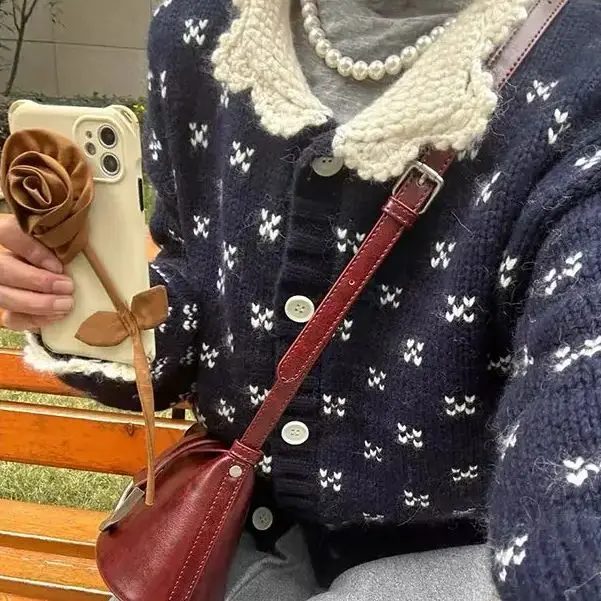 Knitted Cardigan Retro Peter Pan Collar Korean Style Brushed Women Chic Versatile Jacket Sweater Top 2024 Autumn Winter Clothing
Knitted Cardigan Retro Peter Pan Collar Korean Style Brushed Women Chic Versatile Jacket Sweater Top 2024 Autumn Winter Clothing