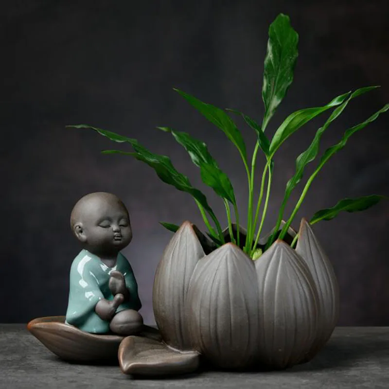 Chinese Style Porcelain Chan Monk Green Radish Plant Pot Bonsai Vase Desktop Ornaments Gardening Planter Home Decor
Chinese Style Porcelain Chan Monk Green Radish Plant Pot Bonsai Vase Desktop Ornaments Gardening Planter Home Decor