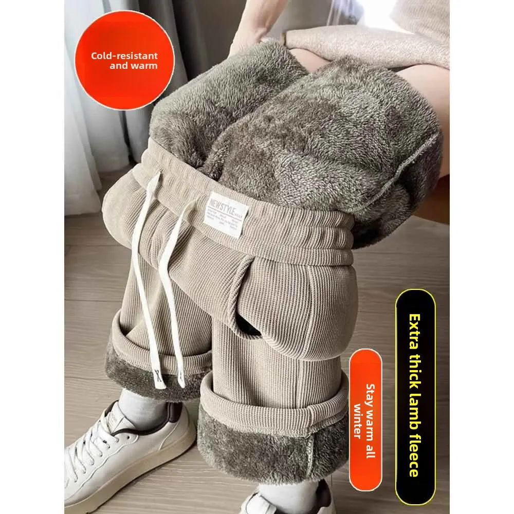 Men's Fleece Lined Corduroy Wide Leg Pants Autumn Winter Casual Straight Thickened Lamb Velvet Trousers High Waist Rope Door
Men's Fleece Lined Corduroy Wide Leg Pants Autumn Winter Casual Straight Thickened Lamb Velvet Trousers High Waist Rope Door