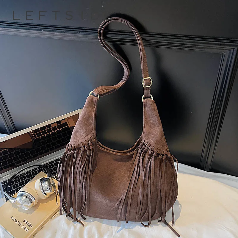 LEFTSIDE Design Faux Suede Shoulder Bags for Women 2025 Tassels Crossbody Bag Females Retro New Luxury Handbags and Purses
LEFTSIDE Design Faux Suede Shoulder Bags for Women 2025 Tassels Crossbody Bag Females Retro New Luxury Handbags and Purses