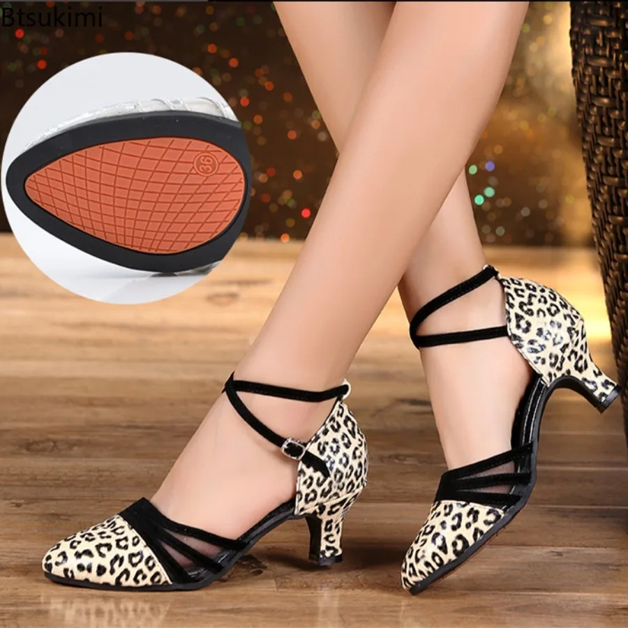 Leopard Print Dance Shoes for Woman Girls Ladies Latin Ballroom Modern Salsa Practise Dancing Shoes Closed Toe Square Dance Shoe
Leopard Print Dance Shoes for Woman Girls Ladies Latin Ballroom Modern Salsa Practise Dancing Shoes Closed Toe Square Dance Shoe