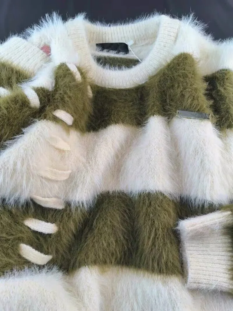 Loose Women's round Neck Long Sleeve Sweater Striped Design Comfortable Knitted Top Korean Style Lazy Fashion Autumn Winter Wear
Loose Women's round Neck Long Sleeve Sweater Striped Design Comfortable Knitted Top Korean Style Lazy Fashion Autumn Winter Wear