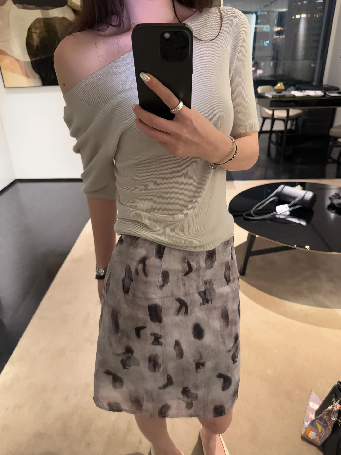 Slimming Seamless One-Piece Silk Ice Muscle Knitwear Elegant Simple Style Women's Short Sleeve round Neck Pullover
Slimming Seamless One-Piece Silk Ice Muscle Knitwear Elegant Simple Style Women's Short Sleeve round Neck Pullover