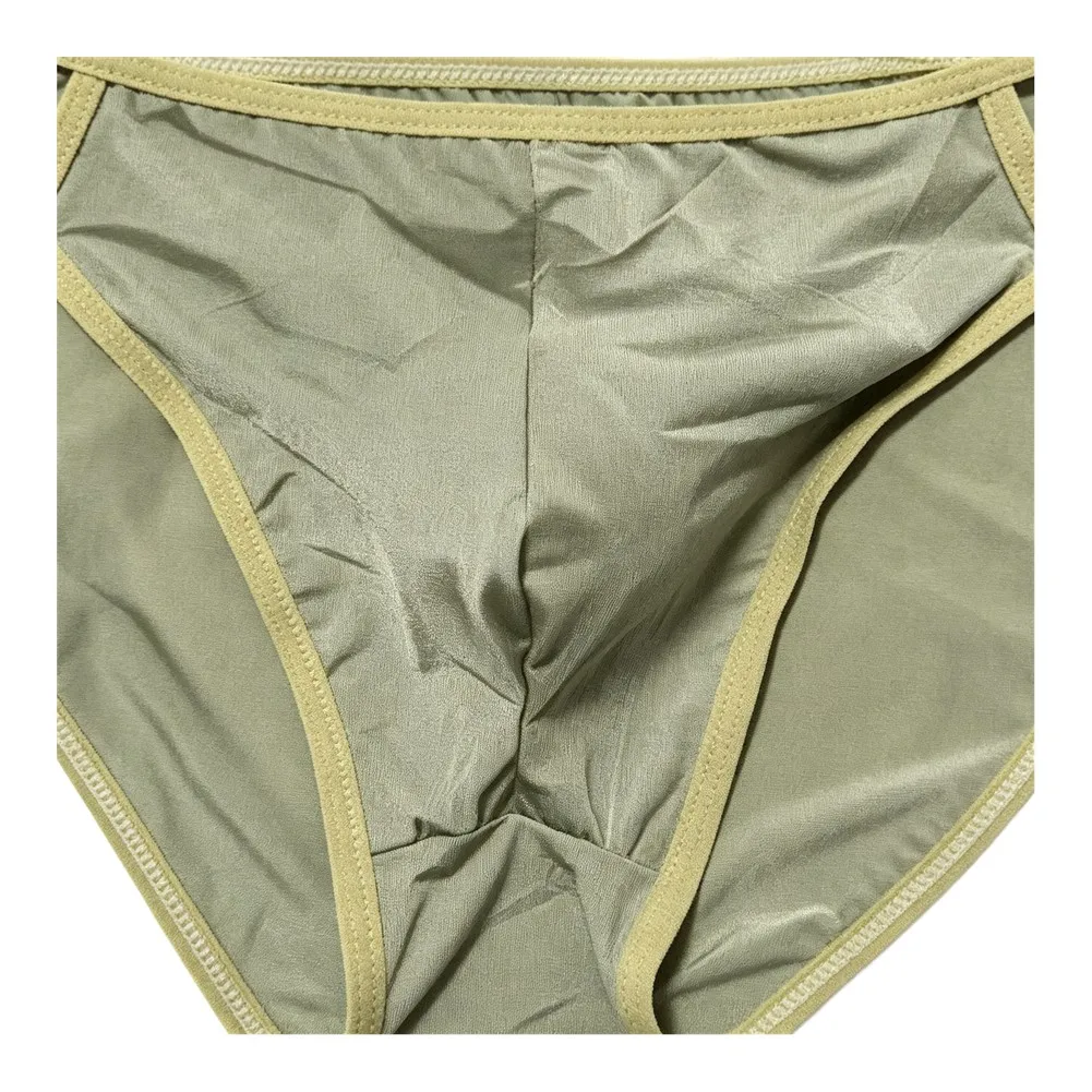 Green Color Men Thin Seamless Underwear Lingerie Breathable Jockstrap Pouch Low Waist Daily Simple Briefs Bottoms
Green Color Men Thin Seamless Underwear Lingerie Breathable Jockstrap Pouch Low Waist Daily Simple Briefs Bottoms