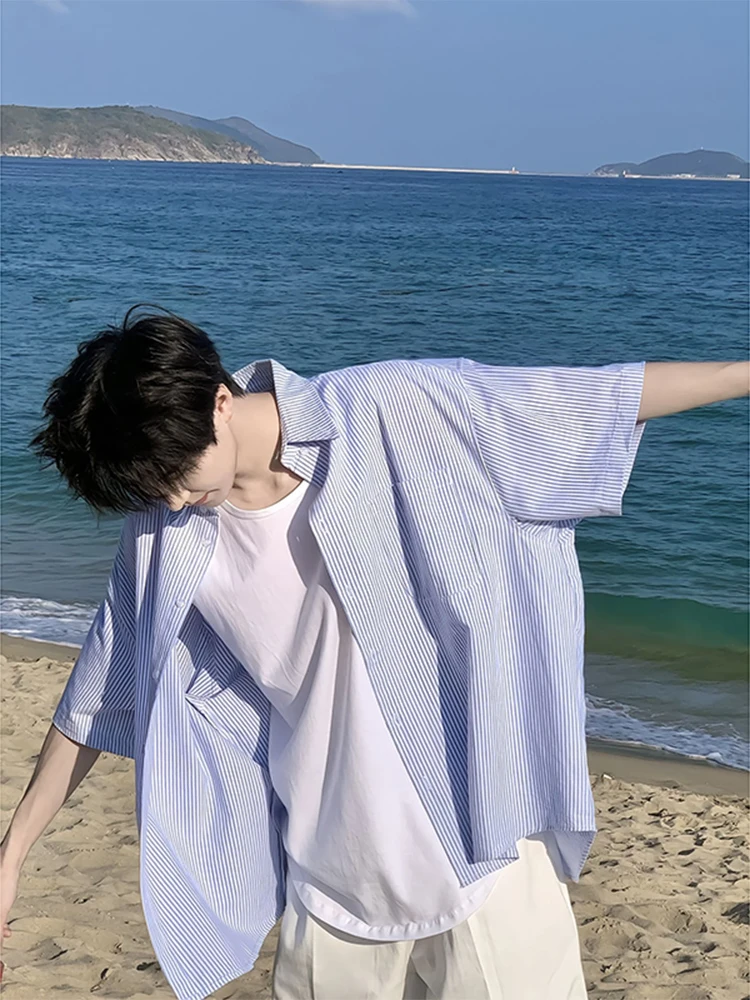 Blue Striped ort Sve Casual irt Men's Summer Thin Sle f Sve American Leisure irt Jaet Breathable Loose Fit
Blue Striped ort Sve Casual irt Men's Summer Thin Sle f Sve American Leisure irt Jaet Breathable Loose Fit