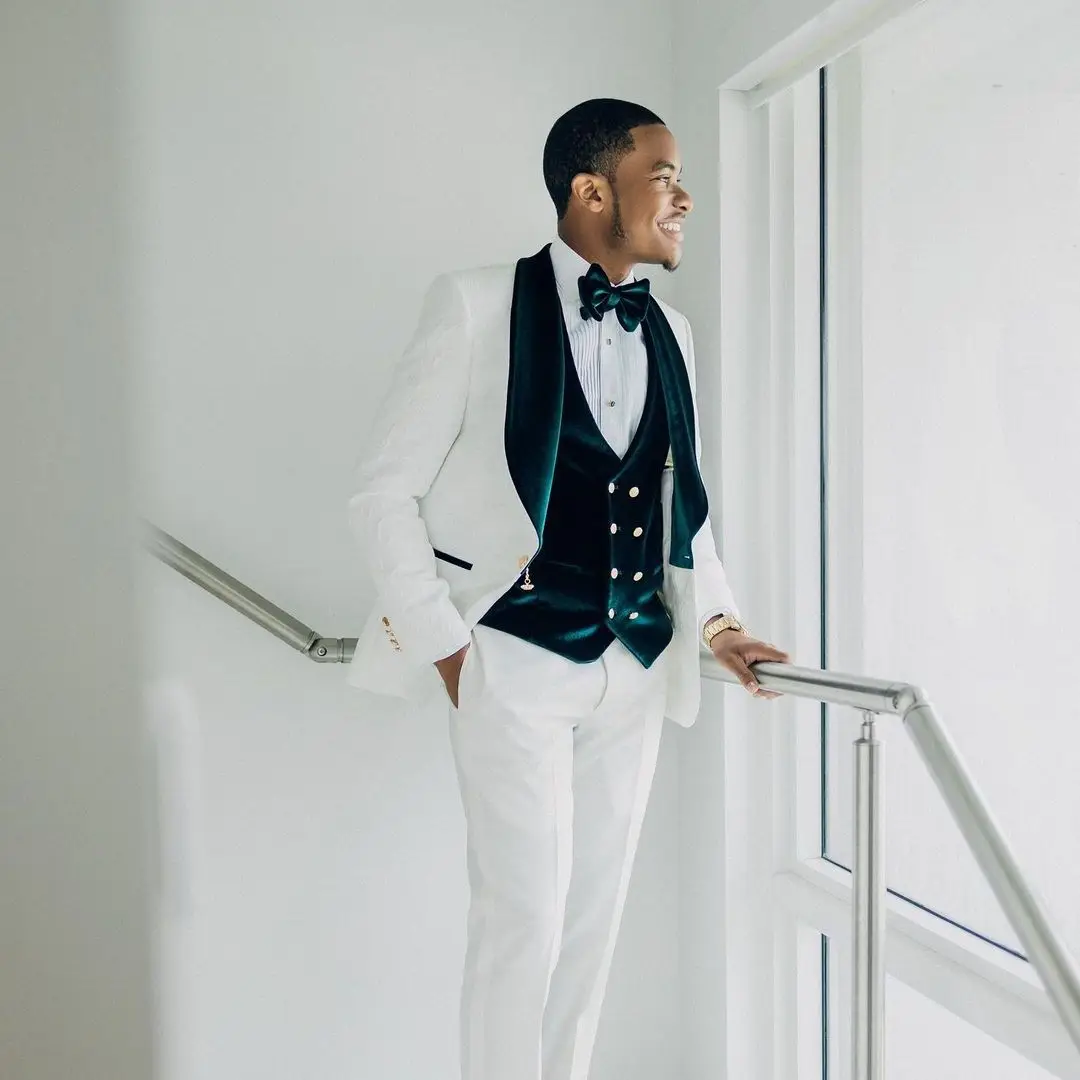 Черный, красный, бордовый, изготовленный на заказ мужской свадебный костюм из 3 предметов, воротник-шаль, Белый Жаккардовый смокинг на одной пуговице, бархатный жилет
Черный, красный, бордовый, изготовленный на заказ мужской свадебный костюм из 3 предметов, воротник-шаль, Белый Жаккардовый смокинг на одной пуговице, бархатный жилет