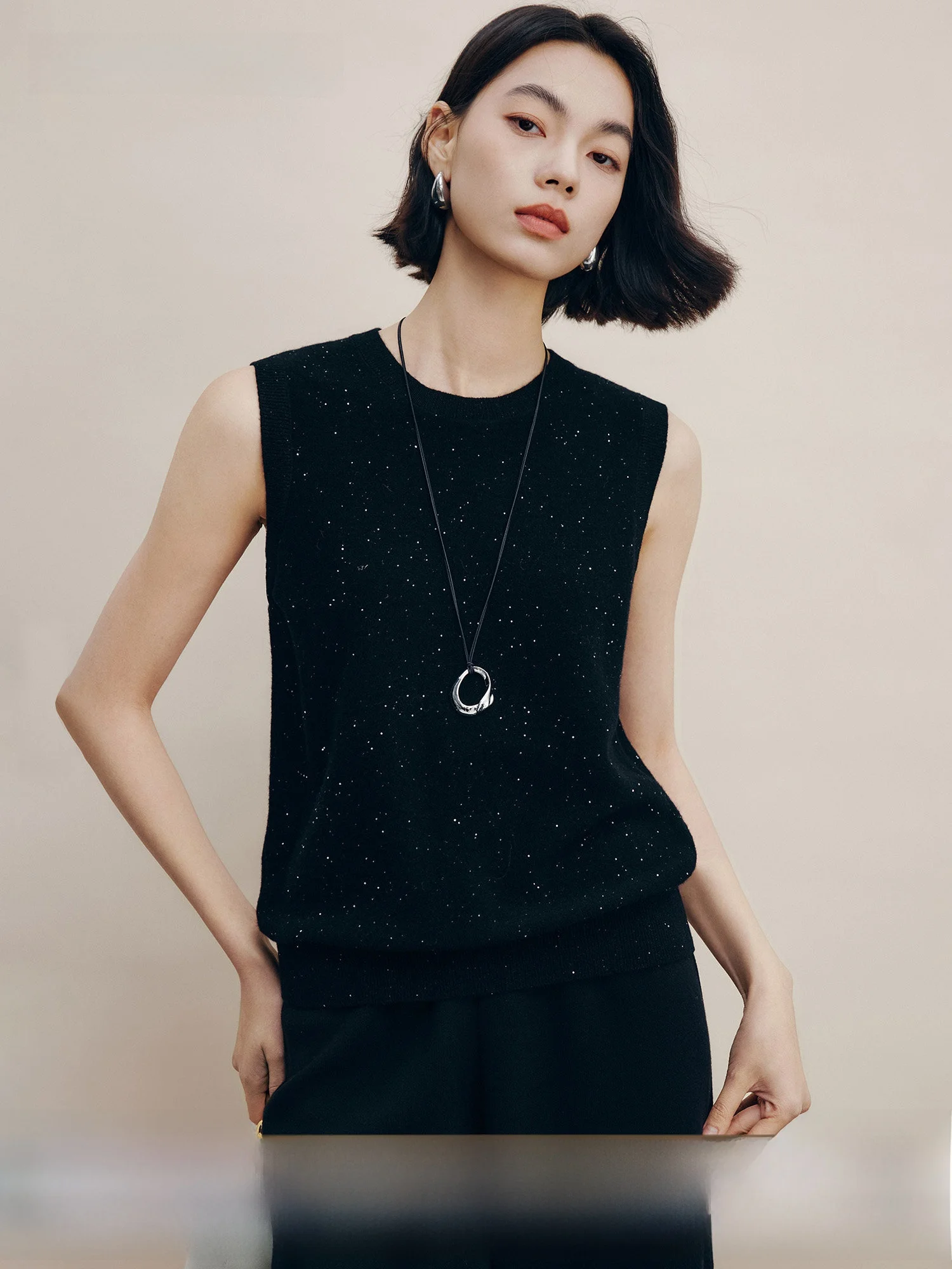 Tianxing Manxuan Wool Knitted Vest round Ne Svel Sequin Women's Casual Sle Soft Woolen Top New Winter Faion
Tianxing Manxuan Wool Knitted Vest round Ne Svel Sequin Women's Casual Sle Soft Woolen Top New Winter Faion