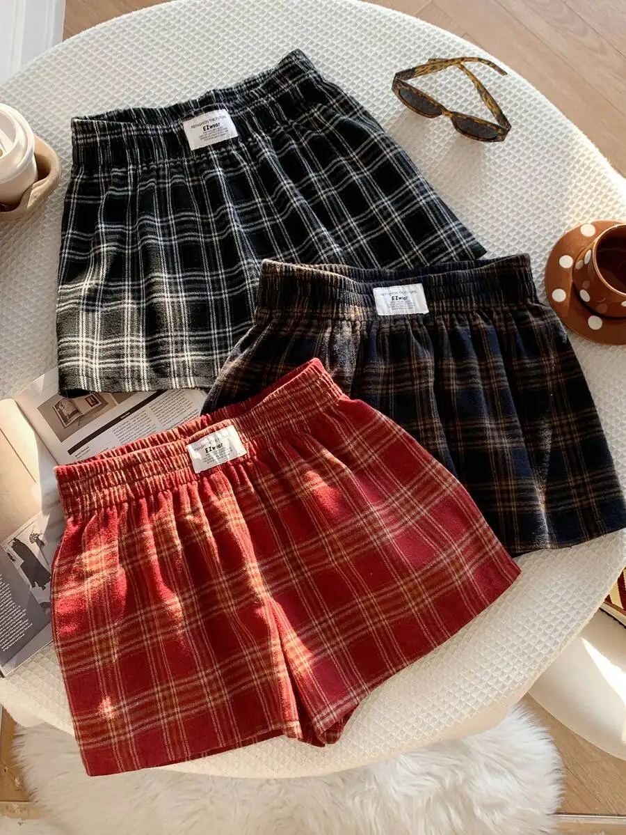 Women Casual Plaid Shorts Summer Comfortable Elastic Waist Loose Fit
Women Casual Plaid Shorts Summer Comfortable Elastic Waist Loose Fit