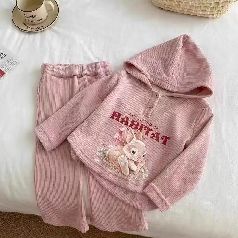 Children's top and bottom clothes set 2pcs Spring and Autumn Hooded Sweatshirt + Wide Leg Pants Simple Design Printed Outerwear
Children's top and bottom clothes set 2pcs Spring and Autumn Hooded Sweatshirt + Wide Leg Pants Simple Design Printed Outerwear