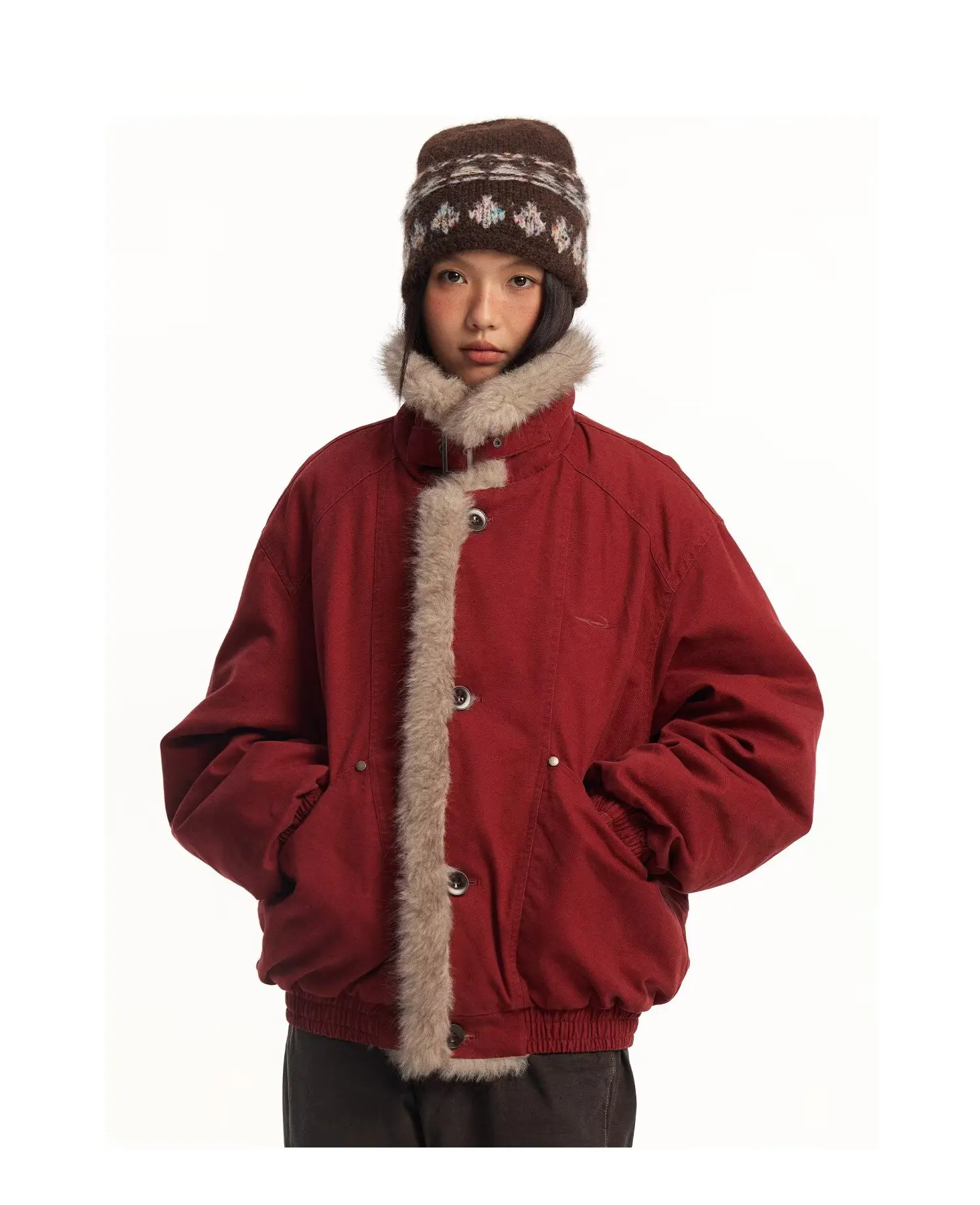 Новая мужская кожаная куртка 2025 года: ретро-стиль, свободный крой, широкая модель, тренд сезона
Новая мужская кожаная куртка 2025 года: ретро-стиль, свободный крой, широкая модель, тренд сезона